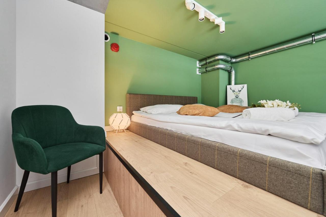 Mezzanine Studio Apartments Zarembowicza Wroclaw Airport By Renters 外观 照片