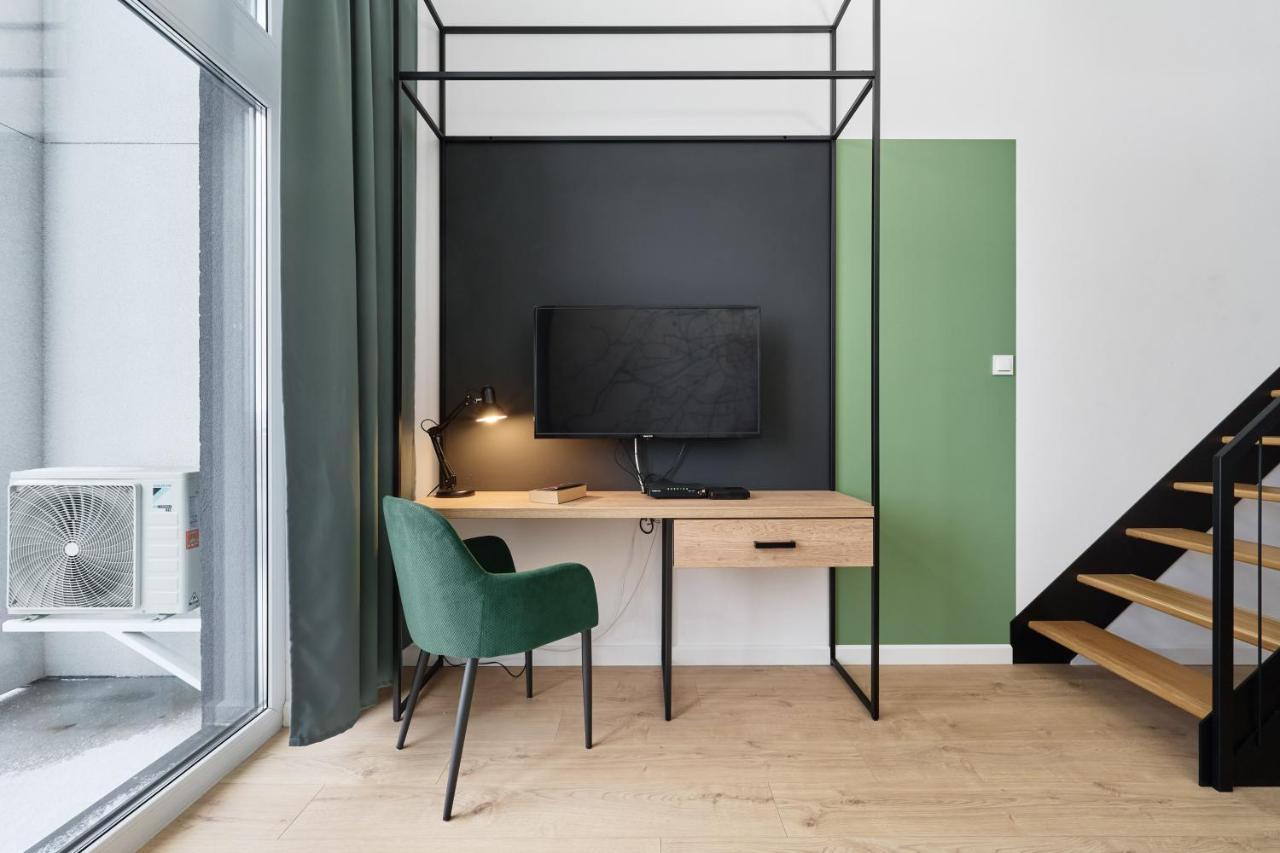 Mezzanine Studio Apartments Zarembowicza Wroclaw Airport By Renters 外观 照片